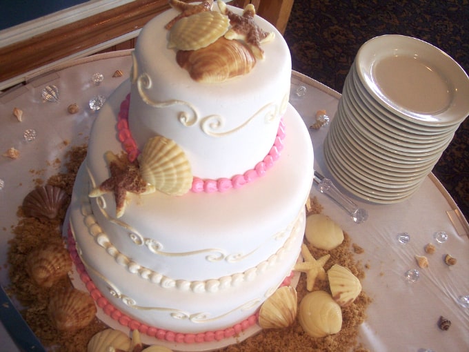 Wedding cake decorations beach theme