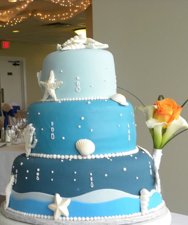 Theme wedding cakes pictures