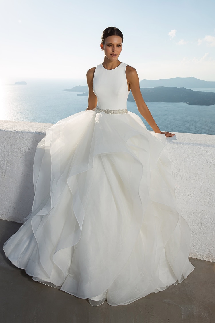 Stunning 2018 Destination Wedding Dresses by Justin ...