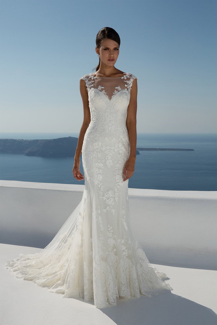 Stunning 2018 Destination Wedding Dresses by Justin Alexander