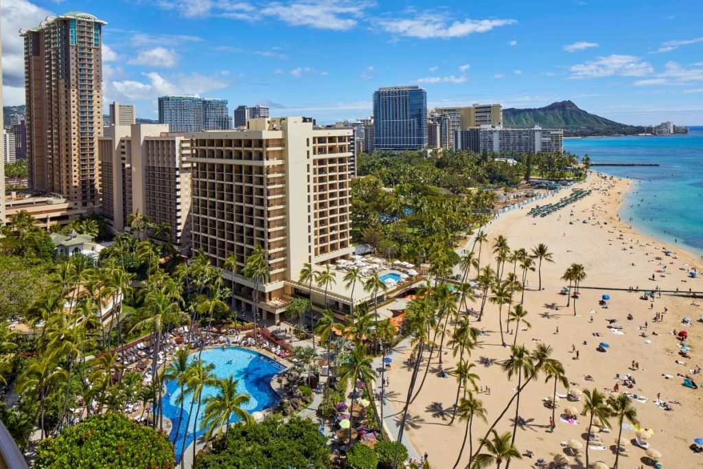 Hawaiian Village Waikiki Beach Resort destination weddings 1024x683