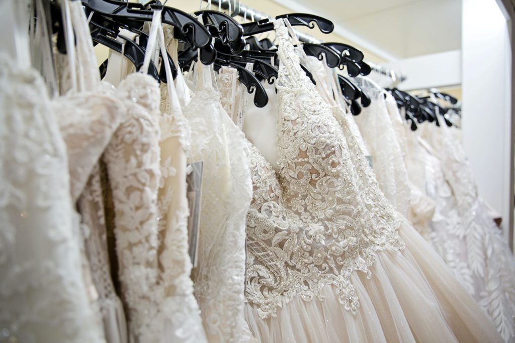 How to Buy a Cheap and Legit Wedding Dress Online Without Getting