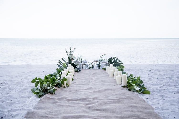 beach wedding details