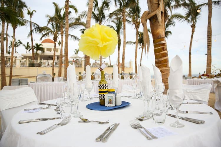 Beach wedding in Cabo San Lucas-016