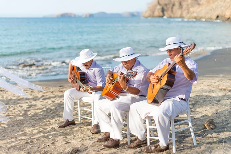 Beach wedding in Playa Ocotal Costa Rica-023