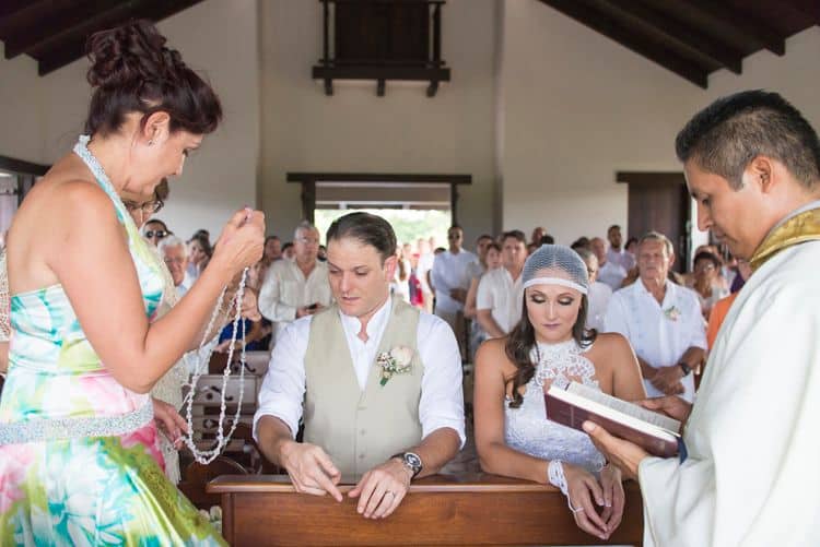 Costa Rica wedding ceremony