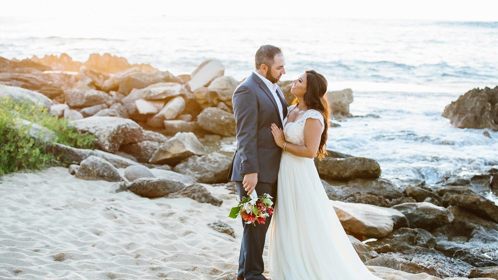 Tropical Destination Wedding In Hawaii At The Halekulani Hotel