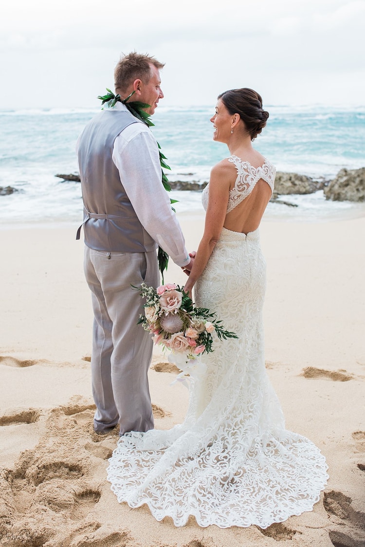 Elegant Destination Wedding at Turtle Bay Resort in Hawaii ...