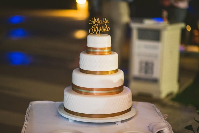 Destination Wedding Cake at Azul Sensatori