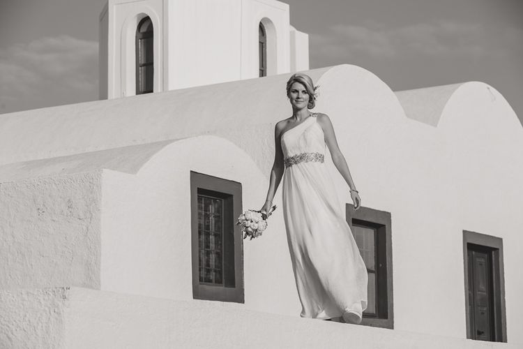 Elopement in the Dreams Luxury Suites in Santorini