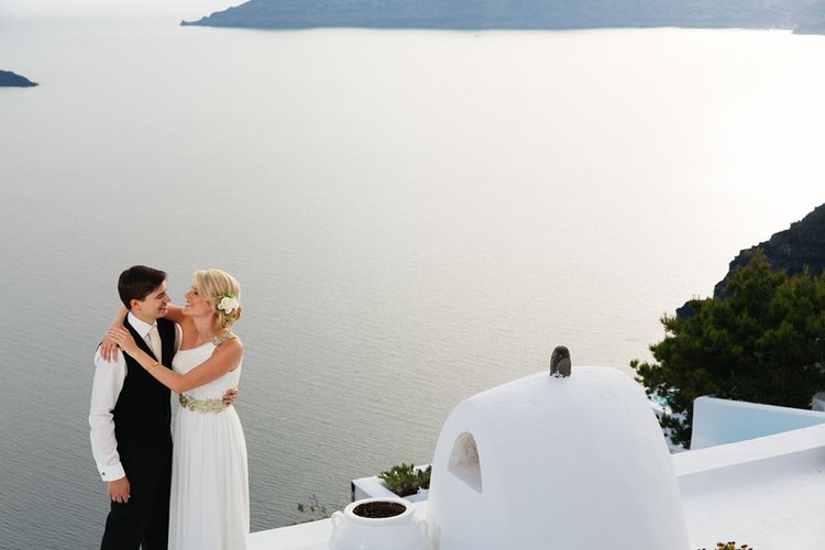 Elopement in the Dreams Luxury Suites in Santorini