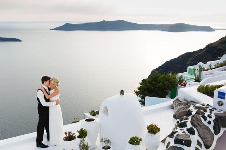 Elopement in Santorini