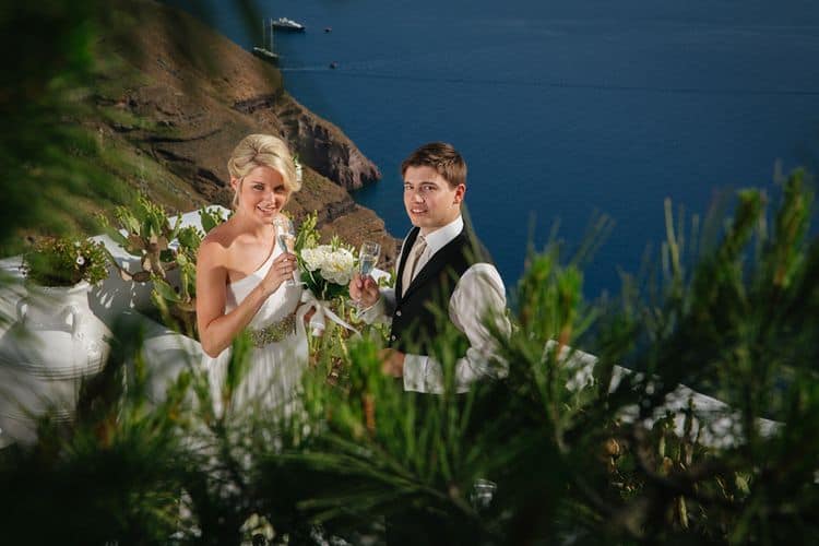 Elopement in the Dreams Luxury Suites in Santorini