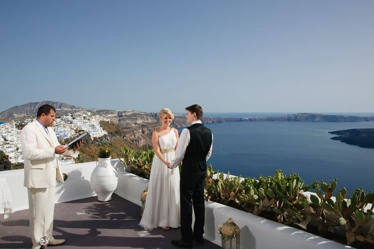 Elopement in Santorini