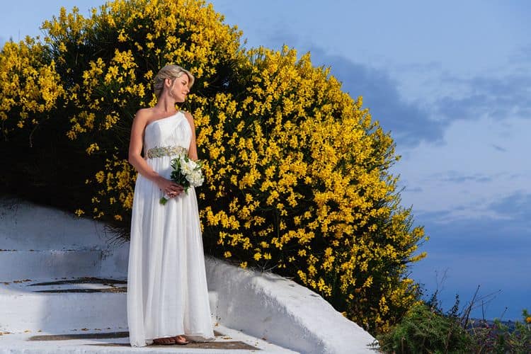 Elopement in the Dreams Luxury Suites in Santorini6