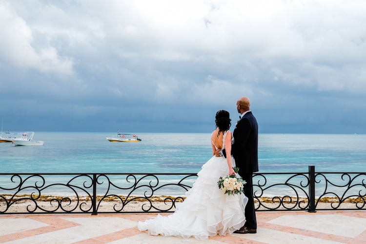 The Best Destination Wedding Checklist Destination Wedding Details