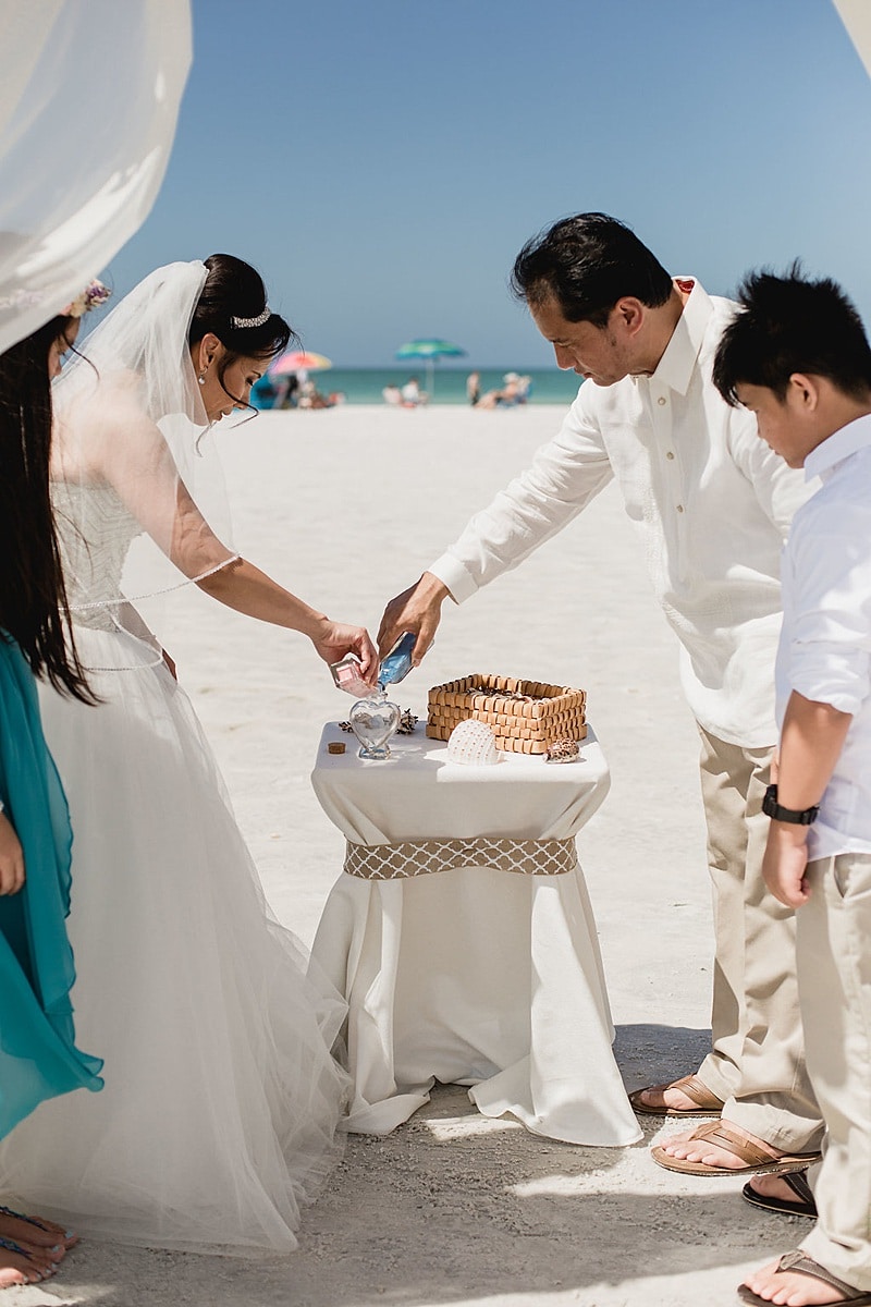 An Intimate Siesta Key Beach Destination Wedding Destination Wedding Details 8530