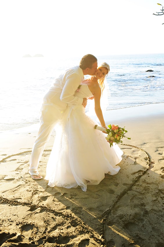 Beautiful Beach Wedding in Costa Rica Destination