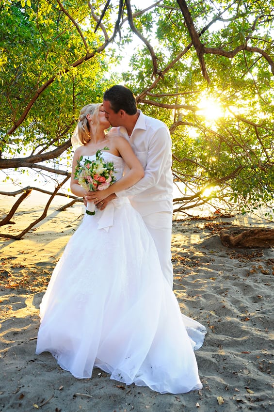 Beautiful Beach Wedding in Costa Rica Destination