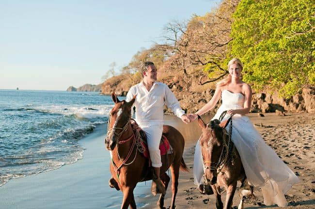 beach wedding in Costa Rica