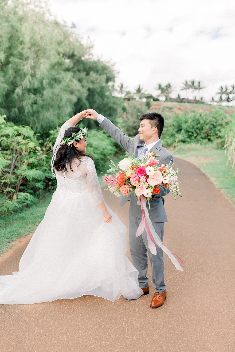 Tropical Kauai destination wedding 0012