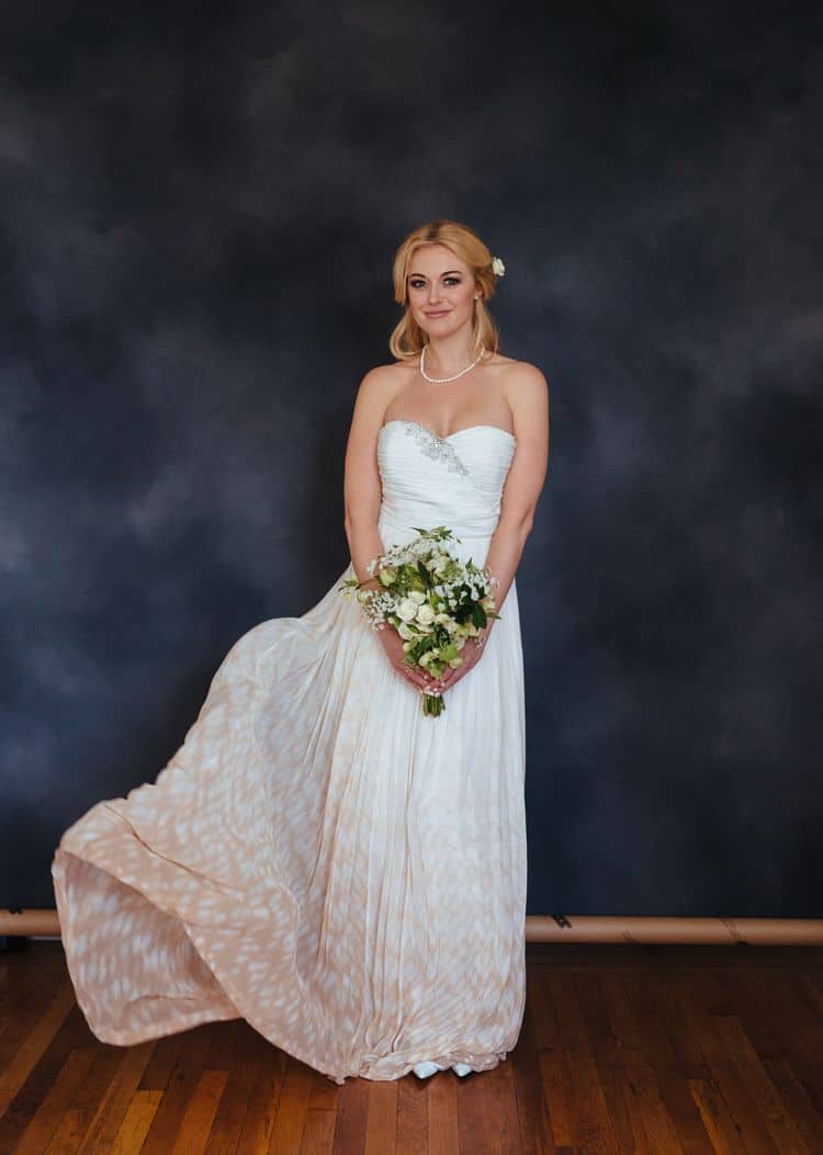 Wedding inspiration on the Brooklyn Bridge