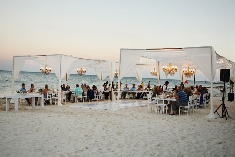 This Beach Wedding in Cancun Was Chic From Beginning to End