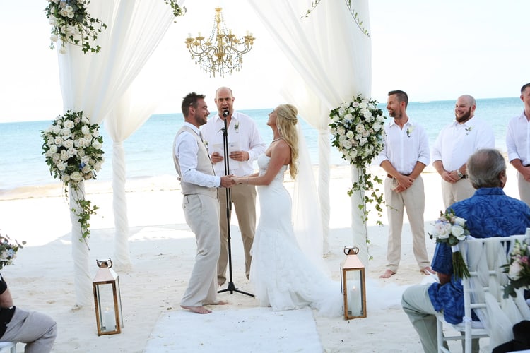 A Barefoot Beach Wedding And Trash The Dress In Cancun Destination