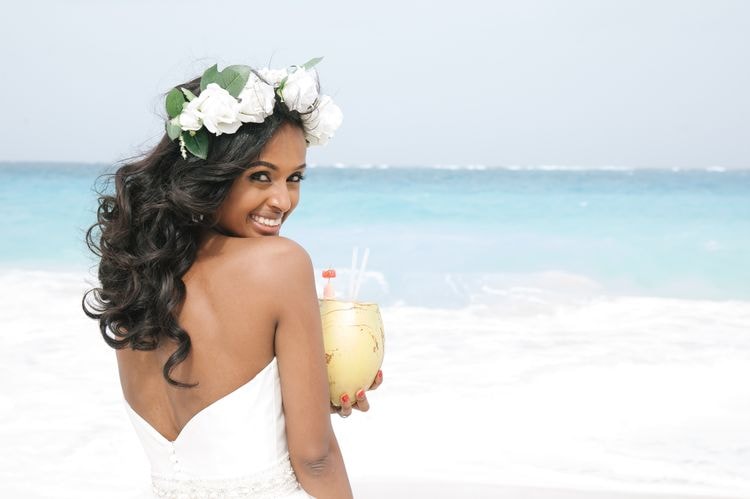 beach wedding brides