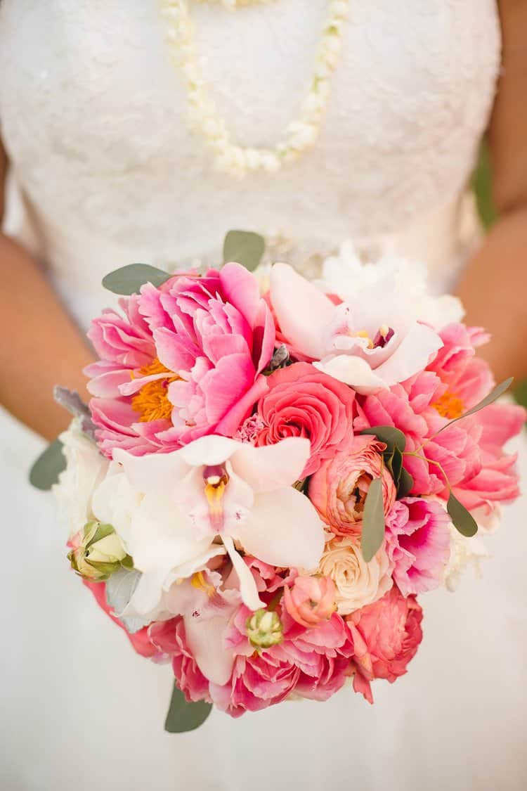 beach wedding in hawaii-012