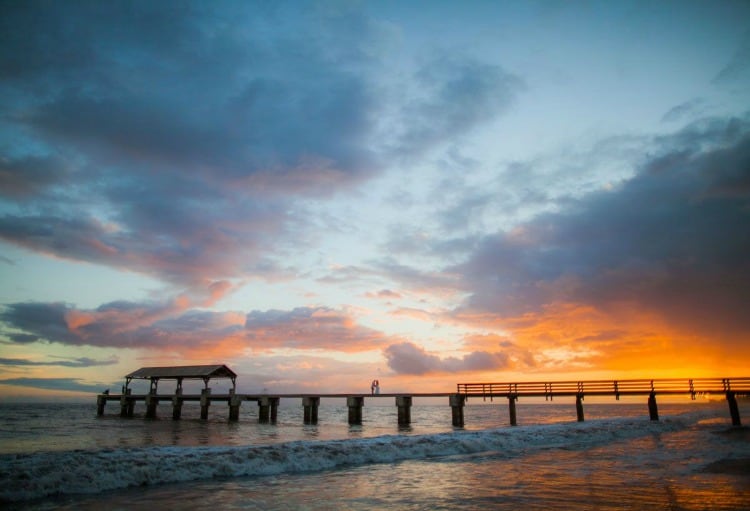 destination wedding at the Grand Hyatt Kauai Resort_sunset2