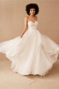 How to Buy a Cheap and Legit Wedding Dress Online Without Getting Scammed | Destination Wedding 