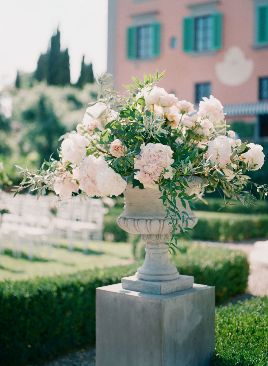 destination wedding in Arezzo 35