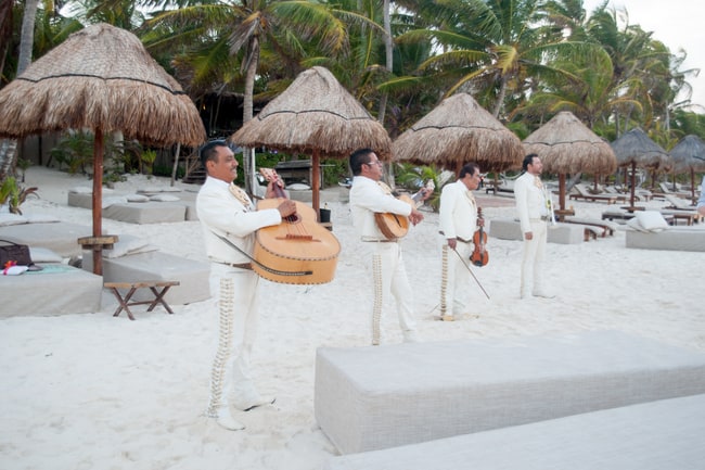 Destination wedding mariachi