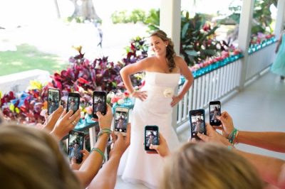 destination wedding social media etiquette