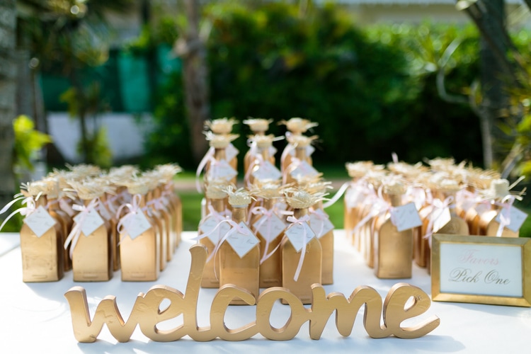 destination wedding favors