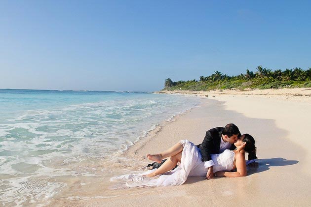 riviera maya wedding trash the dress