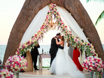 luxurious destination wedding in Dreams riviera cancun