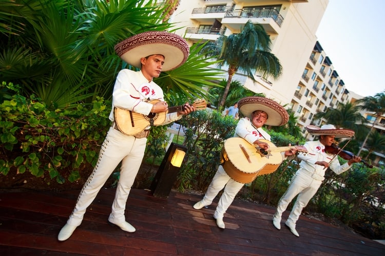 Luxurious Destination Wedding at Dreams Riviera Cancun