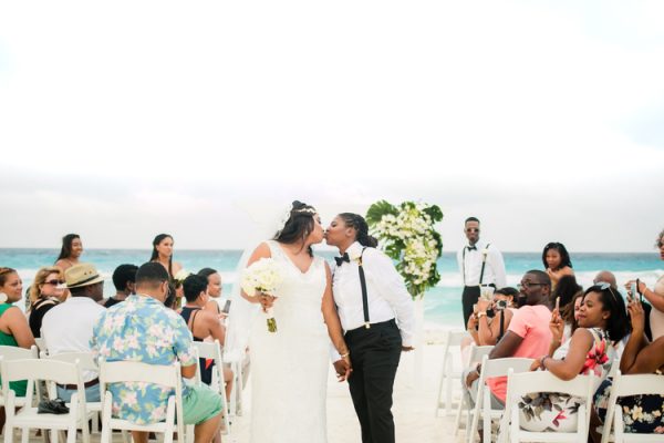 A Beautiful And Intimate Destination Wedding In Cancun Destination Wedding Details 9864