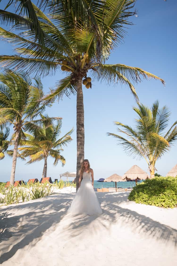 sunset beach wedding at Banyan Tree Mayakoba