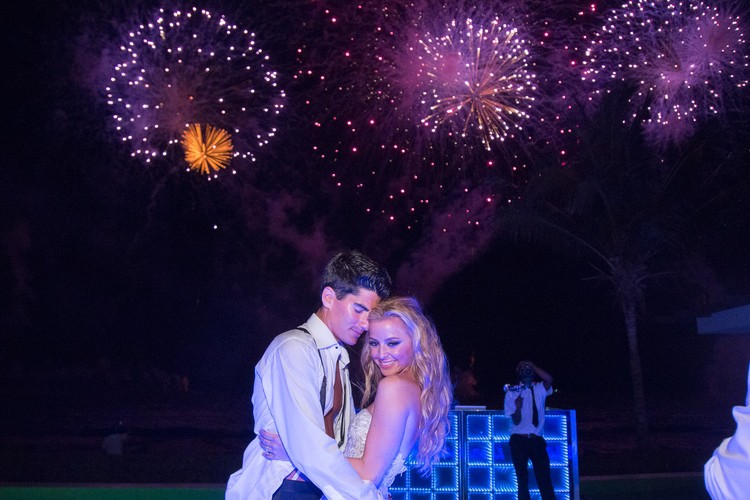 sunset beach wedding at Banyan Tree Mayakoba