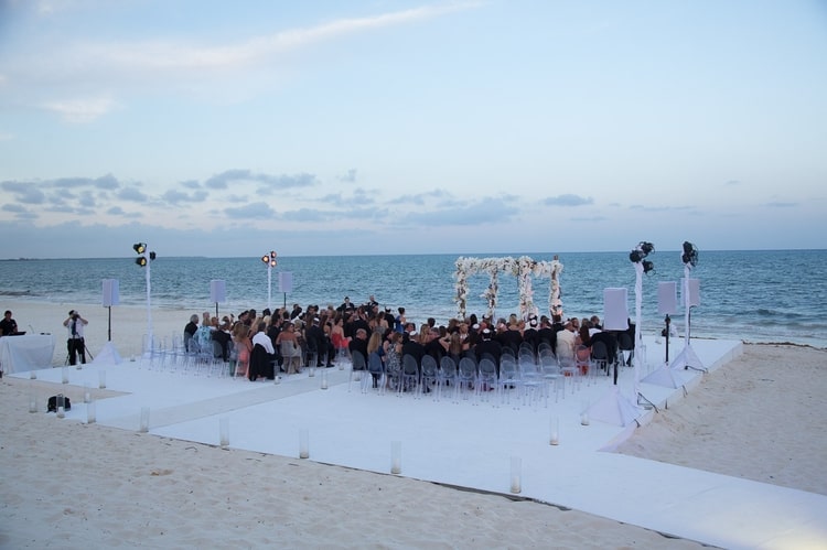 sunset beach wedding at Banyan Tree Mayakoba