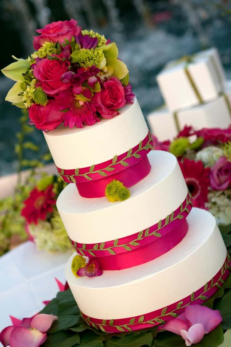 Tropical Beach Wedding Cakes too Beautiful to Eat