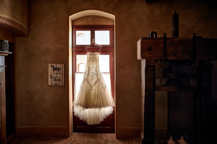 Romantic Tuscany Wedding in Borgo Petrognano