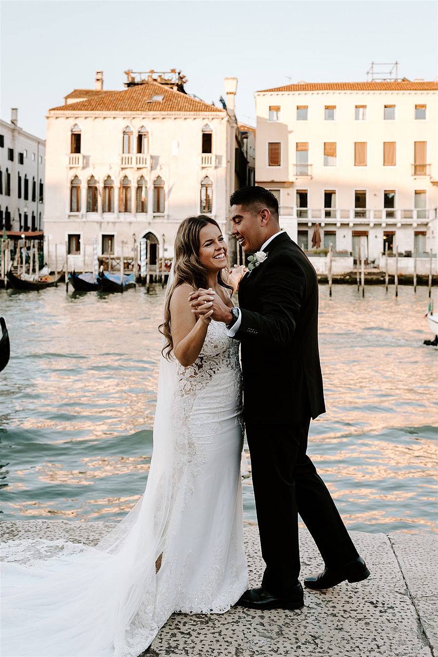 elopement wedding in Venice