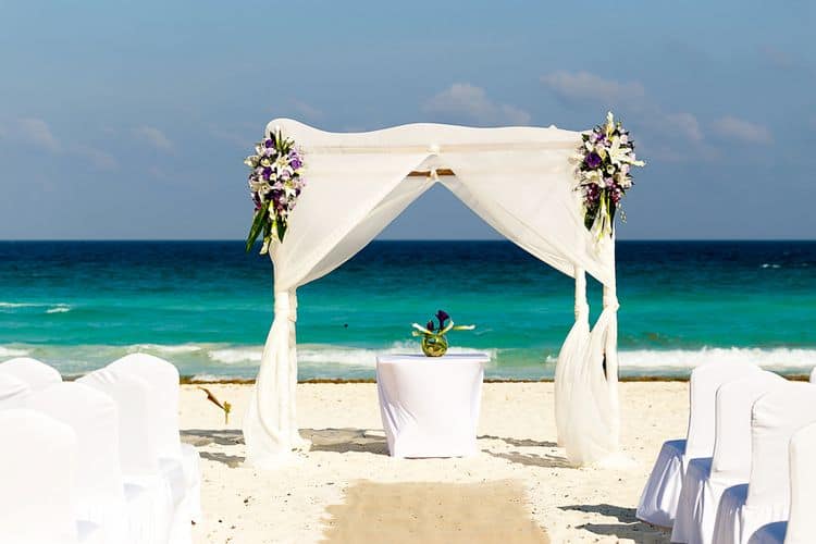 destination wedding at the Live Aqua