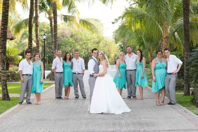 Turquoise and Pink destination wedding in Riviera Maya